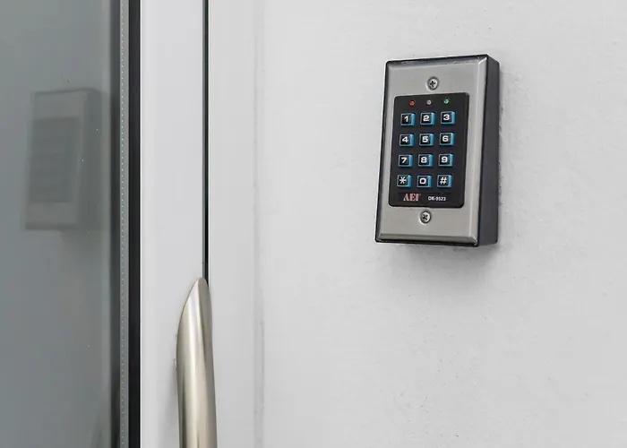 Market Place Ponta Delgada