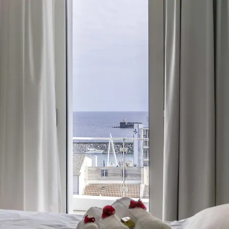 Market Place Apartment *