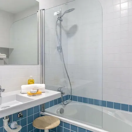 Apartment Market Place