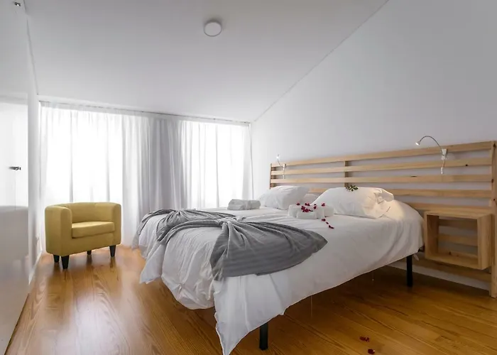 Apartment Market Place