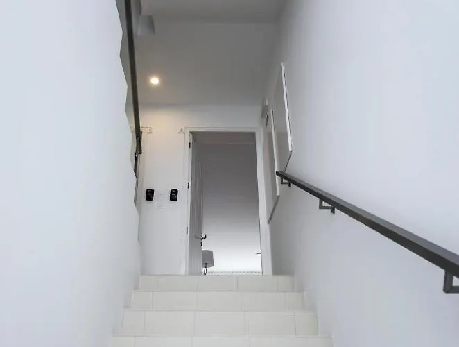 Apartment Market Place